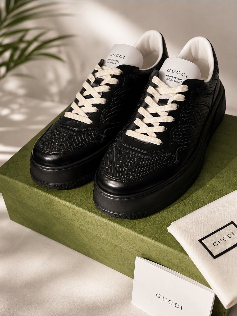 Gucci Black Leather Low-Top Sneakers with Cream Laces